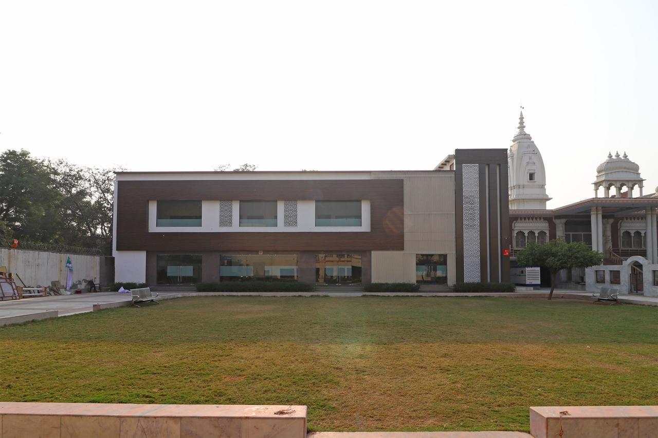 Yashogopal Resortico 3*