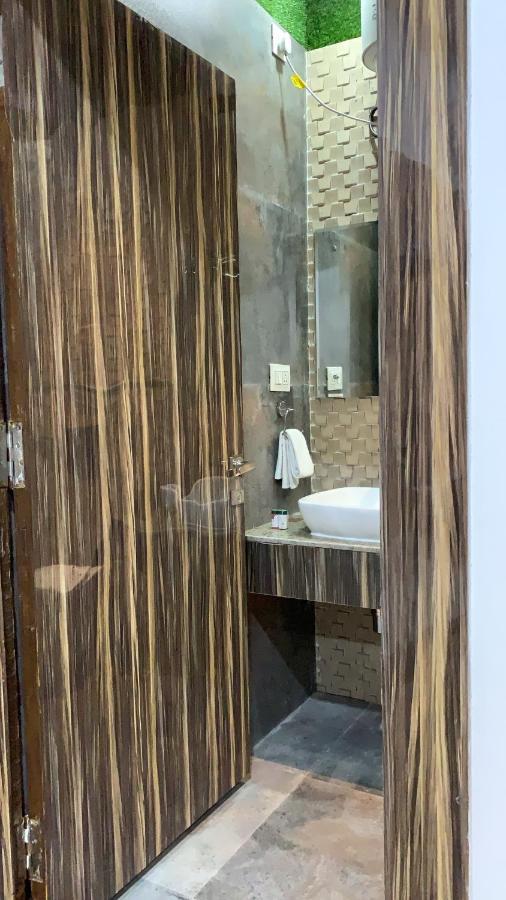 Hotel Yashogopal Resortico Vrindavan